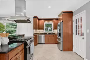 1355 Amanda Cir, Decatur, GA 30033 - Photo 18