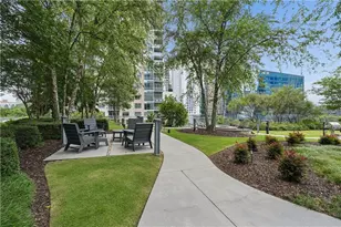950 W Peachtree Street NW, Atlanta, GA 30309 - Photo 18