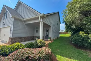 10 Castlemoor Loop, Adairsville, GA 30103 - Photo 4