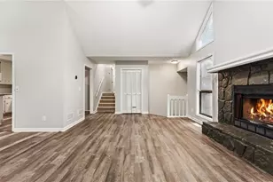 1095 Mountain Springs Dr NW, Kennesaw, GA 30144 - Photo 12