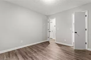 1095 Mountain Springs Dr NW, Kennesaw, GA 30144 - Photo 16