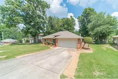 1381 Shady Cove Lane, Lawrenceville, GA 30043 - Photo 4