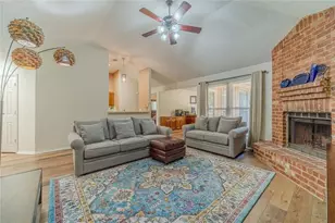 1381 Shady Cove Ln, Lawrenceville, GA 30043 - Photo 18
