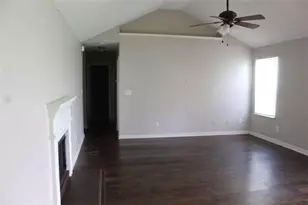 6592 Browns Mill Ferry Dr, Lithonia, GA 30038 - Photo 4