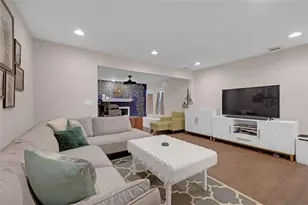 118 Lablanc Way NW, Atlanta, GA 30327 - Photo 1