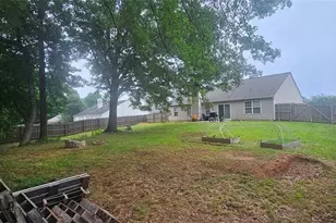 501 Grandview Cir, Powder Springs, GA 30127 - Photo 6
