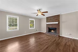 2109 Shay Ct, Buford, GA 30519 - Photo 10