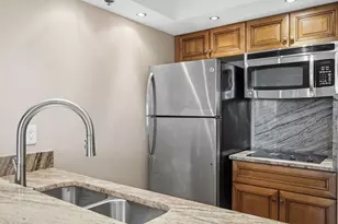 795 Hammond Dr, Atlanta, GA 30328 - Photo 12