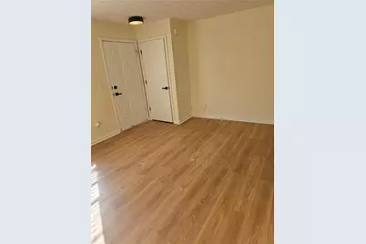 1327 Hollenbeck Lane, Riverdale, GA 30296 - Photo 4