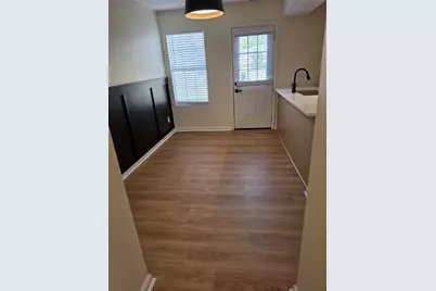 1327 Hollenbeck Lane, Riverdale, GA 30296 - Photo 8