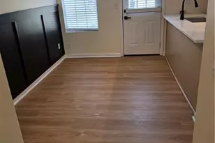 1327 Hollenbeck Ln, Riverdale, GA 30296 - Photo 8