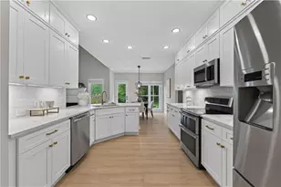 1635 Briers Chute, Alpharetta, GA 30004 - Photo 10