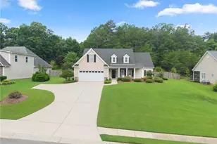 4733 Warwick Dr, Gainesville, GA 30506 - Photo 2