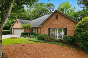 965 Knoll Crest Ct, Alpharetta, GA 30004 - Photo 2