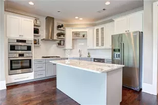 12600 Marstrow Dr, Alpharetta, GA 30004 - Photo 8