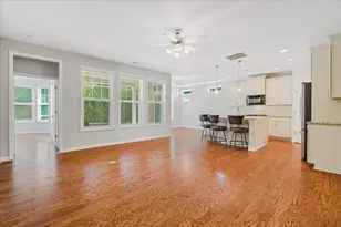 400 Laurel Spring Ct, Canton, GA 30114 - Photo 4