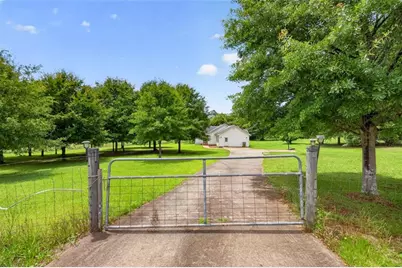 602 Pendergrass Road, Winder, GA 30680 - Photo 1