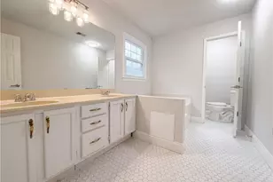 3162 Oak Leaf Ct SW, Marietta, GA 30064 - Photo 14