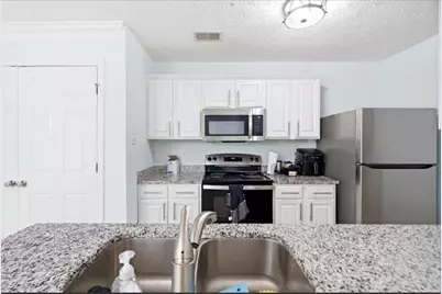 5606 Union Pointe Drive, Union City, GA 30291 - Photo 6