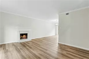 1074 New Haven Dr SW, Marietta, GA 30064 - Photo 6