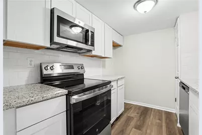 1074 New Haven Drive SW, Marietta, GA 30064 - Photo 14