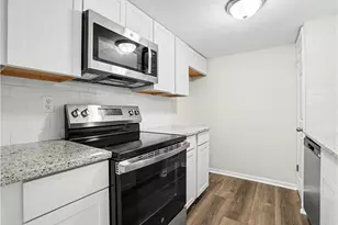 1074 New Haven Dr SW, Marietta, GA 30064 - Photo 14