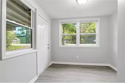 242 N Dogwood Avenue, Social Circle, GA 30025 - Photo 8
