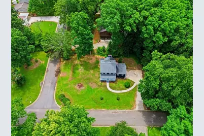 1539 Sir Galahad Drive SW, Marietta, GA 30008 - Photo 36