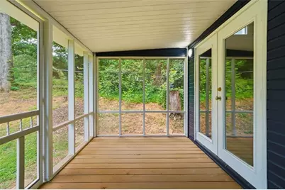 1539 Sir Galahad Drive SW, Marietta, GA 30008 - Photo 10
