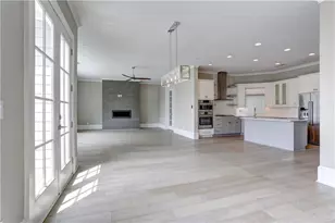 12600 Marstrow Dr, Alpharetta, GA 30004 - Photo 4
