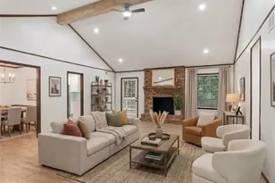 4579 Tudor Castle Dr, Decatur, GA 30035 - Photo 2