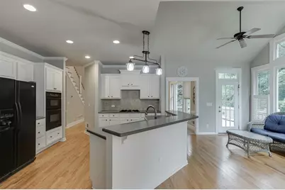5843 Peacock Lane, Hoschton, GA 30548 - Photo 14