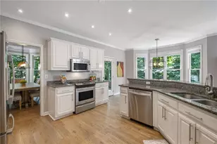 3060 Burlingame Dr, Roswell, GA 30075 - Photo 14