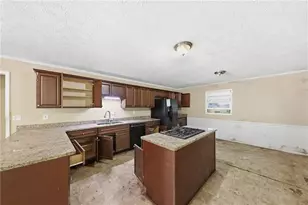 759 Freeman Dr NW, Lilburn, GA 30047 - Photo 12
