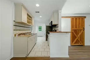 2396 Arno Ct NW, Atlanta, GA 30318 - Photo 8