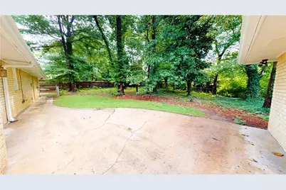 4765 Luray Drive, Dunwoody, GA 30338 - Photo 26