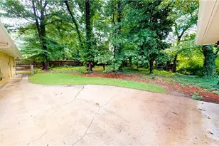 4765 Luray Dr, Dunwoody, GA 30338 - Photo 26