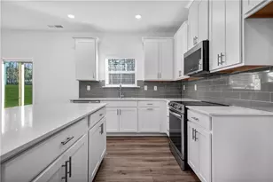 421 Panther Crk Ln, Jackson, GA 30233 - Photo 6