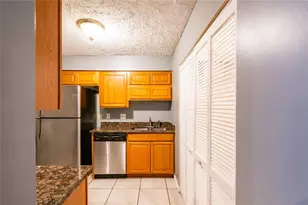 4011 Laurie Jo Dr, Marietta, GA 30008 - Photo 6