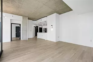 3324 Peachtree Rd NE, Atlanta, GA 30326 - Photo 2