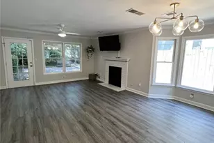 1102 Defoors Landing NW, Atlanta, GA 30318 - Photo 4