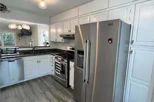 1102 Defoors Landing NW, Atlanta, GA 30318 - Photo 10