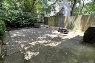 1102 Defoors Landing NW, Atlanta, GA 30318 - Photo 28