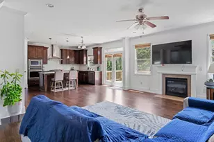 1705 Beckham St, Cumming, GA 30041 - Photo 8