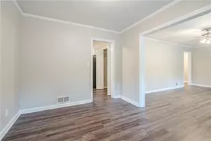 2450 Springdale Rd SW, Atlanta, GA 30315 - Photo 12