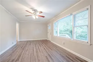 2450 Springdale Rd SW, Atlanta, GA 30315 - Photo 10
