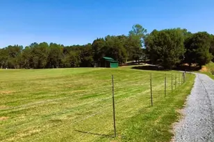 960 McEntyre Loop SE, Calhoun, GA 30701 - Photo 2