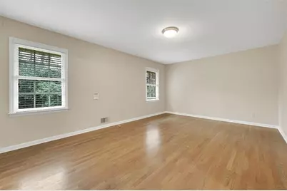 4517 E Kings Point Circle, Dunwoody, GA 30338 - Photo 20