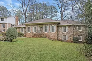 4517 E Kings Point Cir, Dunwoody, GA 30338 - Photo 36