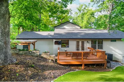 1461 Lively Ridge Road NE, Atlanta, GA 30329 - Photo 16